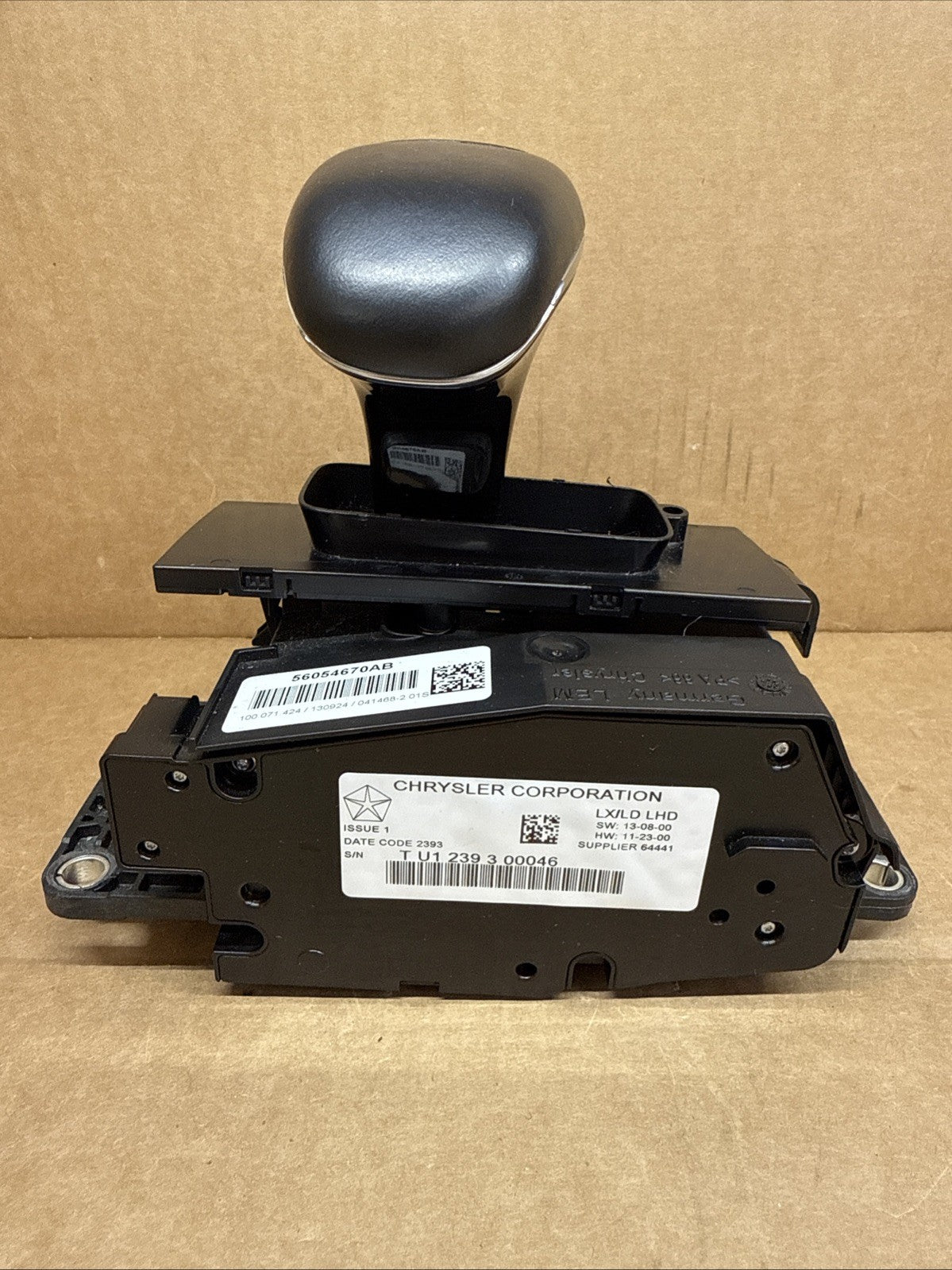 2011 2014 Chrysler 300 Floor Center Console Gear Shifter OEM 56054670AB2