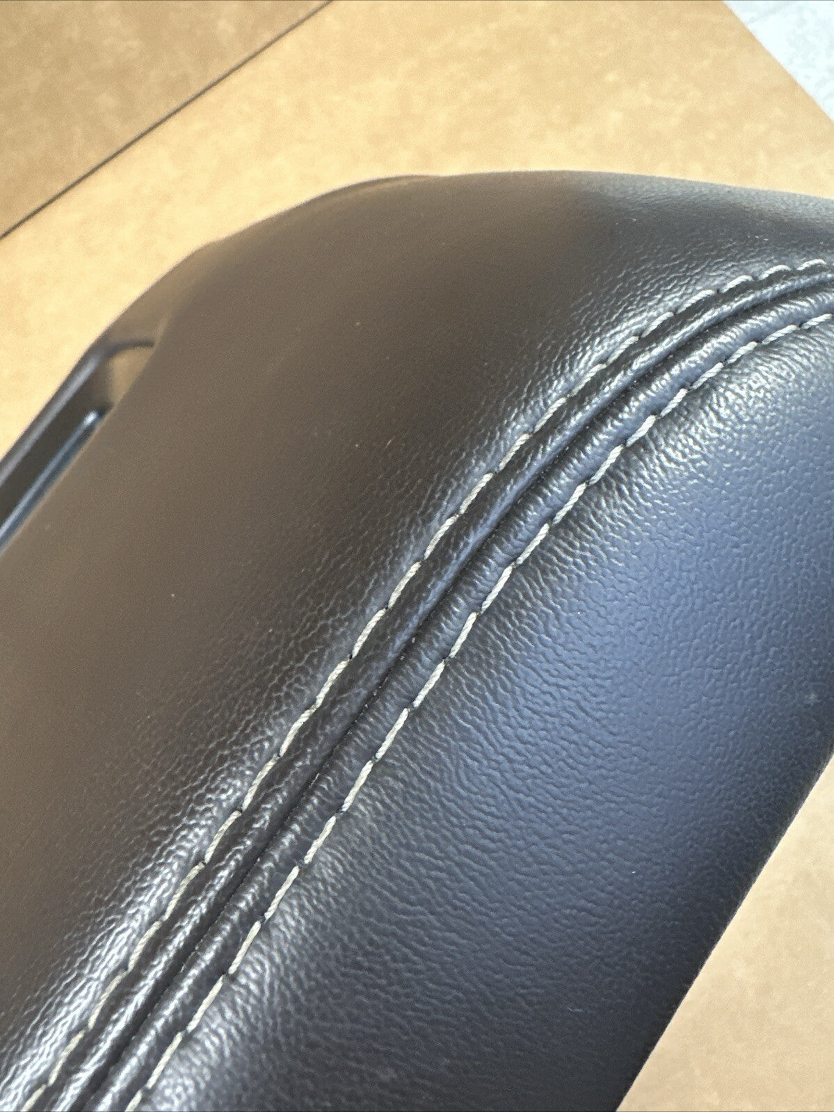 2015 2020 Tahoe Yukon Suburban Yukon XL Center Console Lid Arm rest Brown OEM4