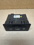 2018 2021 Chevy Equinox GMC TERRAIN REAR CENTER CONSOLE USB AUX PORT 842601490