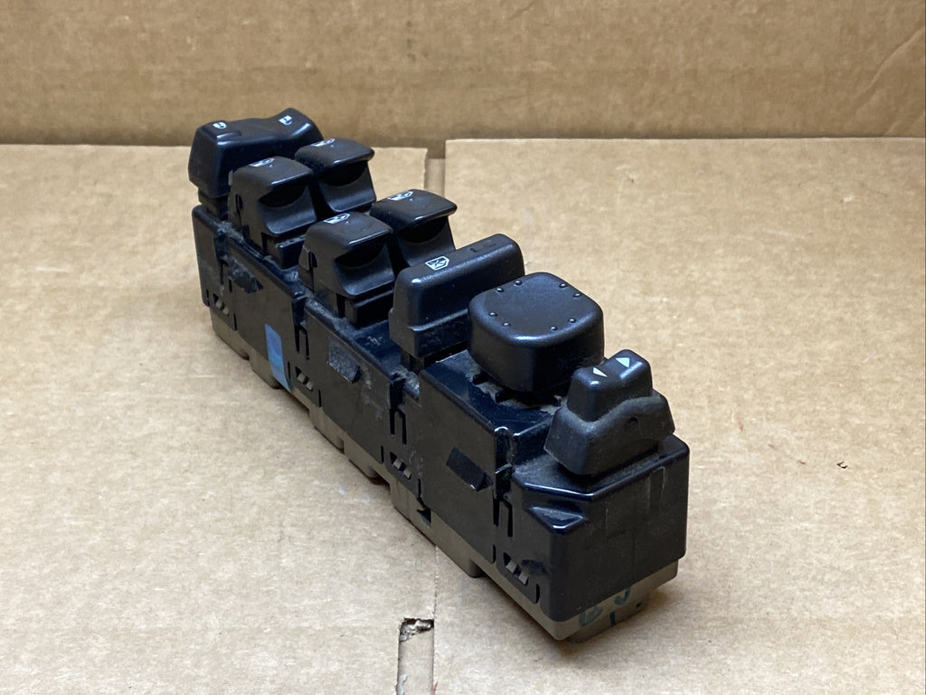 03 06 Tahoe Yukon Silverado Front Driver Door Window Control Switch OEM 151129746
