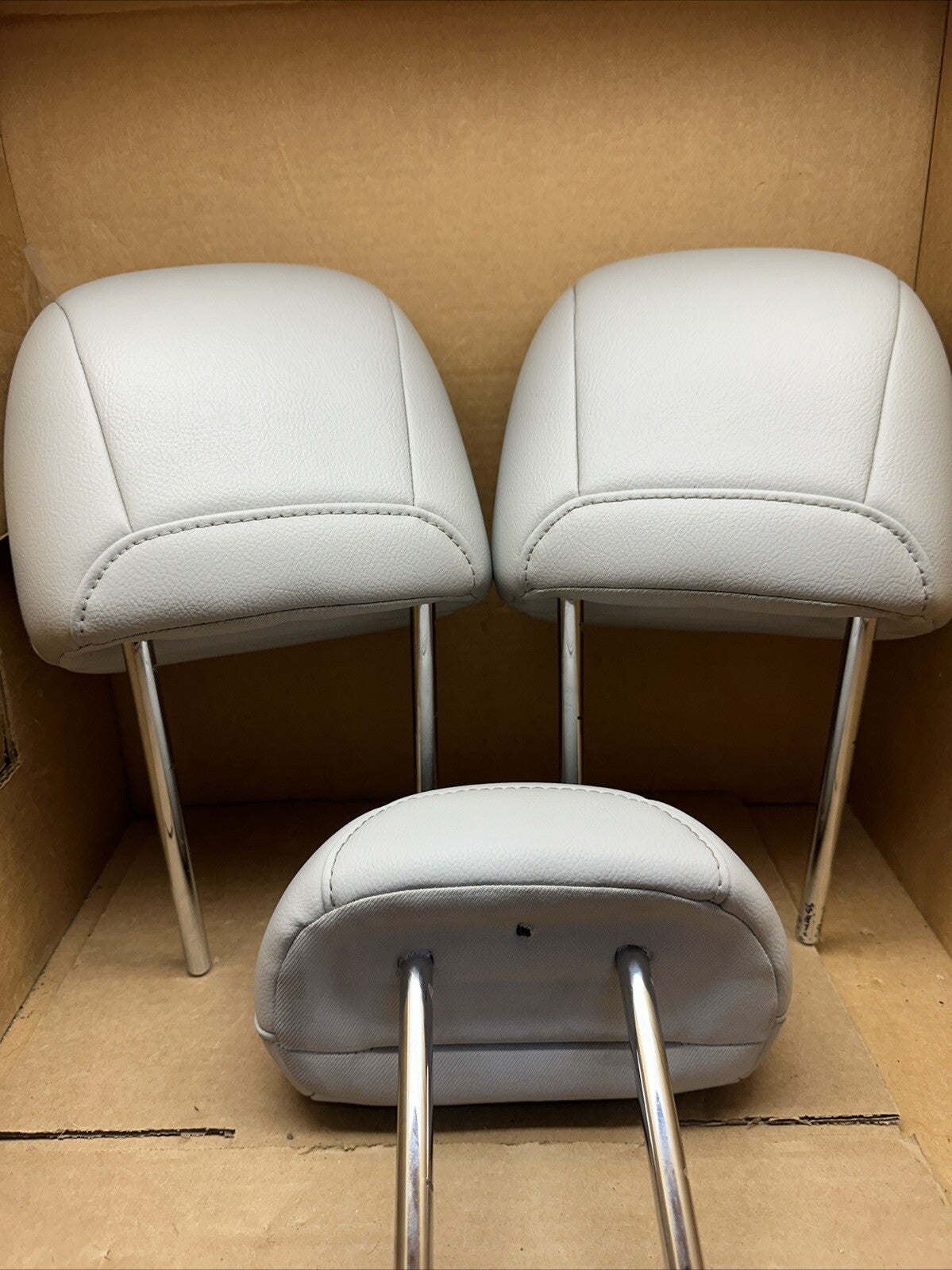 2017 2021 JEEP COMPASS Rear Seat Headrest Head Rest Set of 3 Gray Leather OEM6