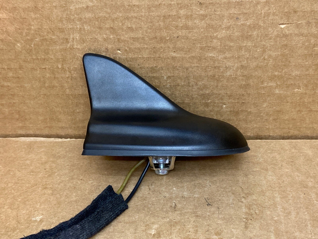 2013 2017 RAM 1500 CHALLENGER SATELLITE RADIO ANTENNA MOPAR OEM 68276409AA4