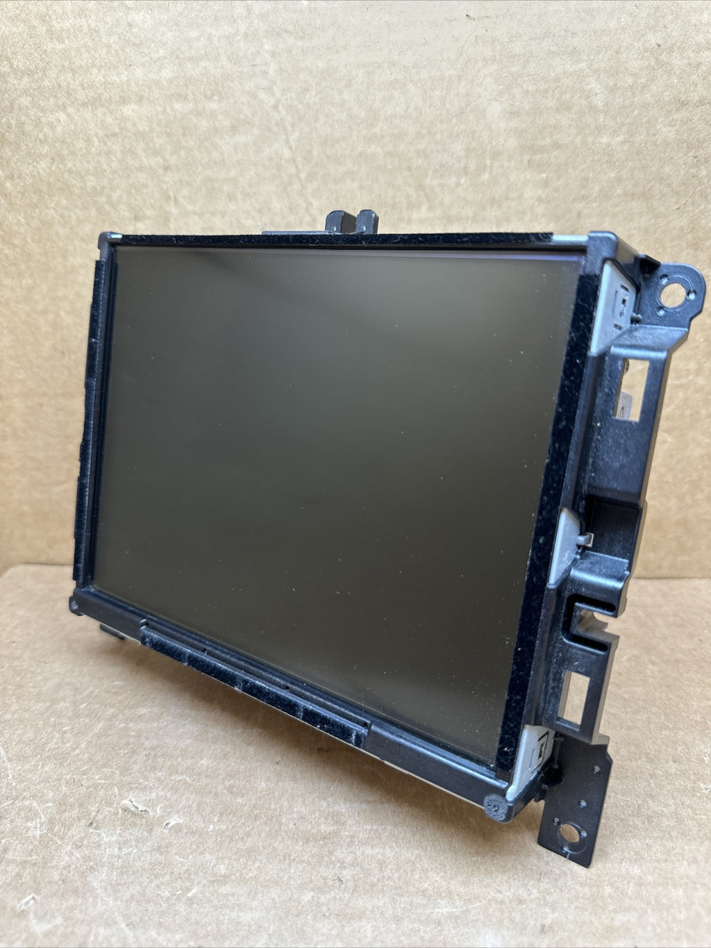 Jeep Cherokee RAM GPS Navigation VP3 Radio 8.4 Display Screen OEM 68190260AE1
