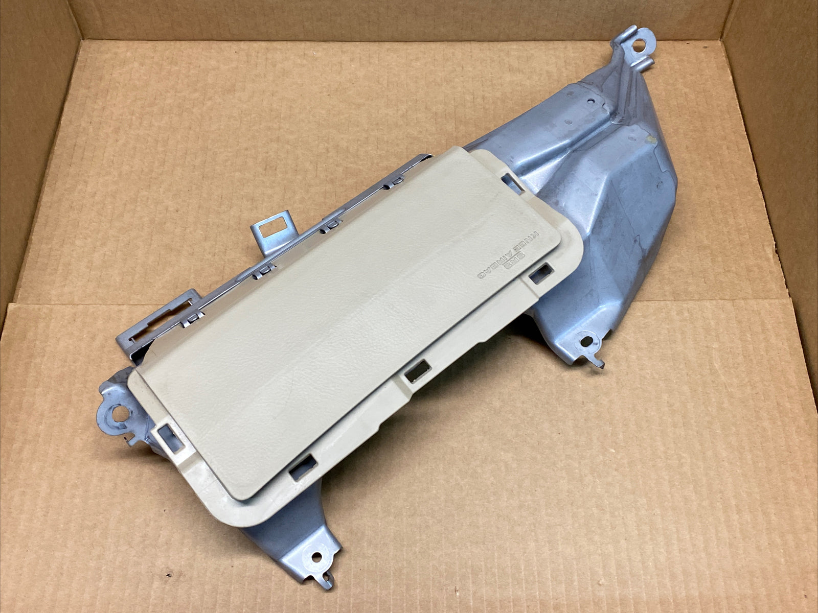 2005 2012 Toyota Avalon Left Side Driver Knee Lower Air Bag Airbag Ivory Tan 027