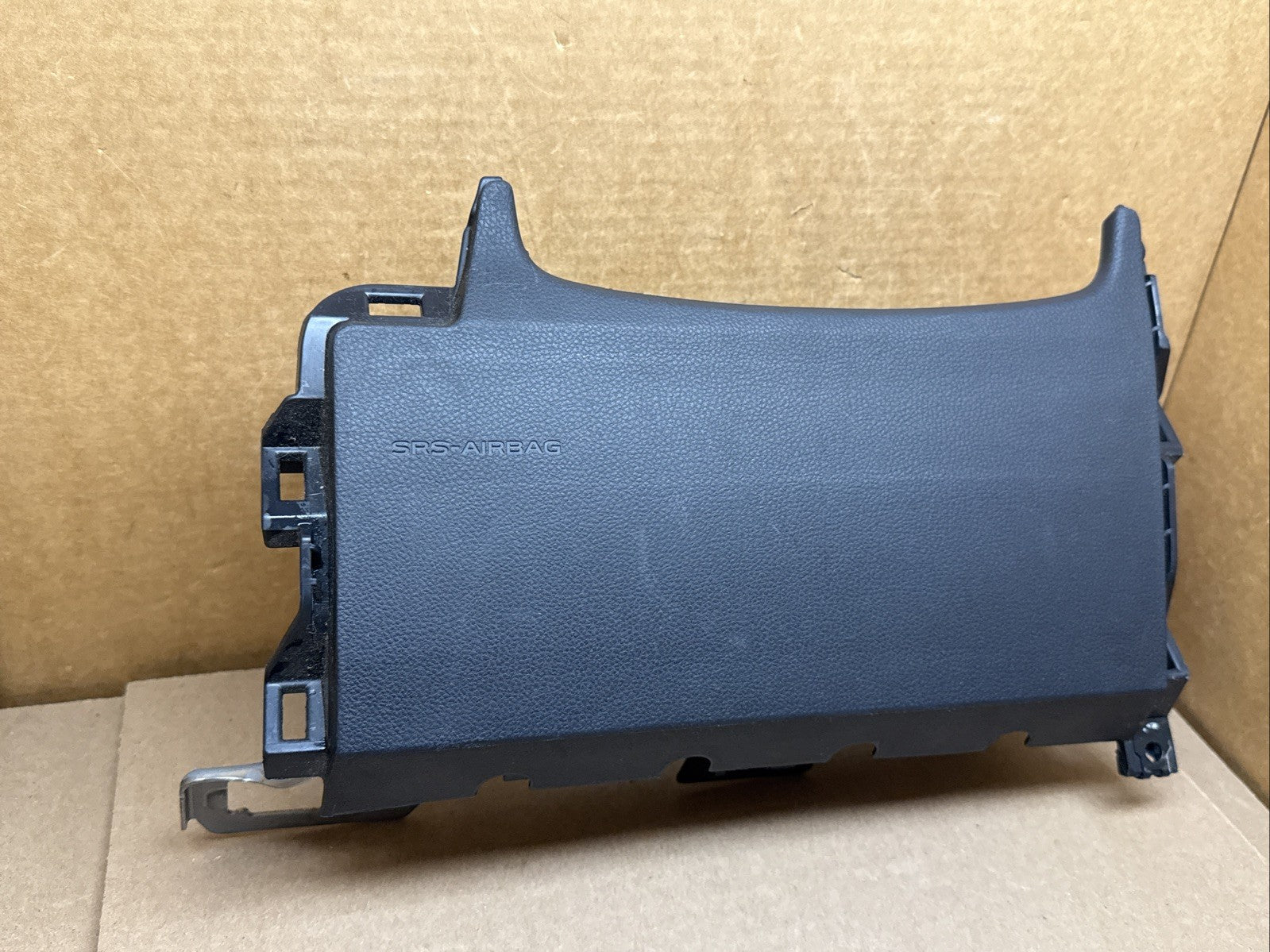 2018 2023 Subaru Crosstrek Left Side Driver Knee Lower Air Bag Airbag Black2