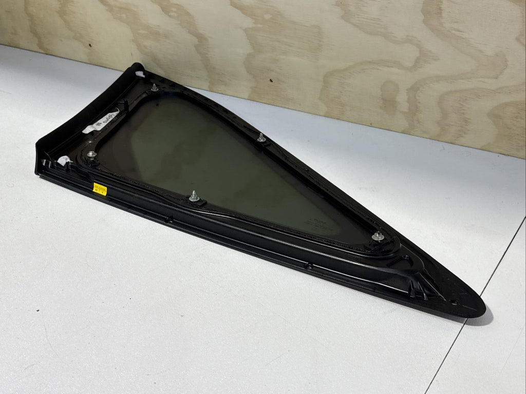 2021 2023 Kia Sorento Rear Right Side Passenger Quarter Glass9