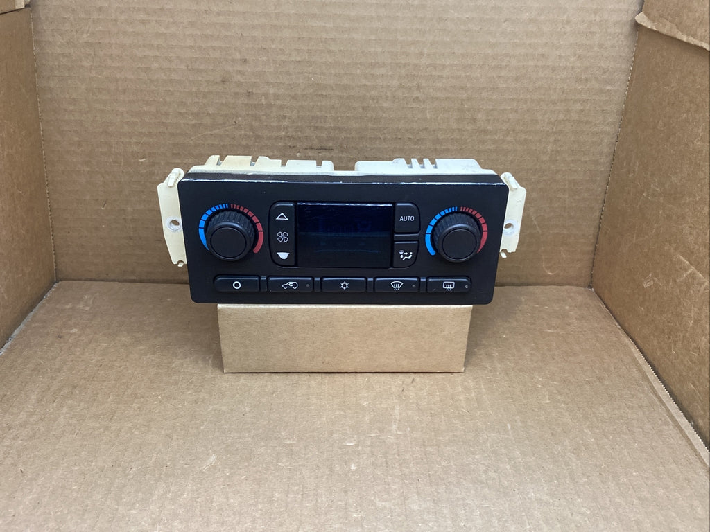2003 2004 Tahoe Yukon Escalade Dash Digital Climate Temp Temperature Control OEM1