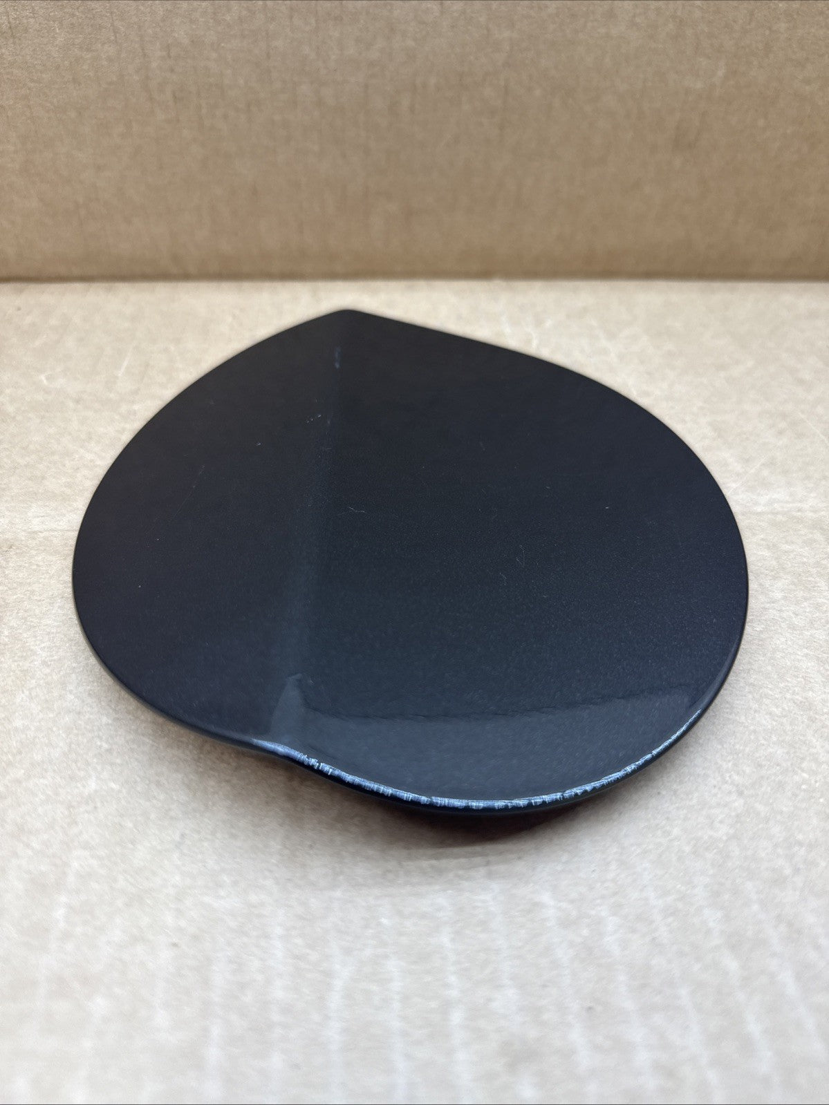 2017 2025 Chrysler Pacifica Fuel Gas Tank Filler Door Lid Cover OEM PXR Black3