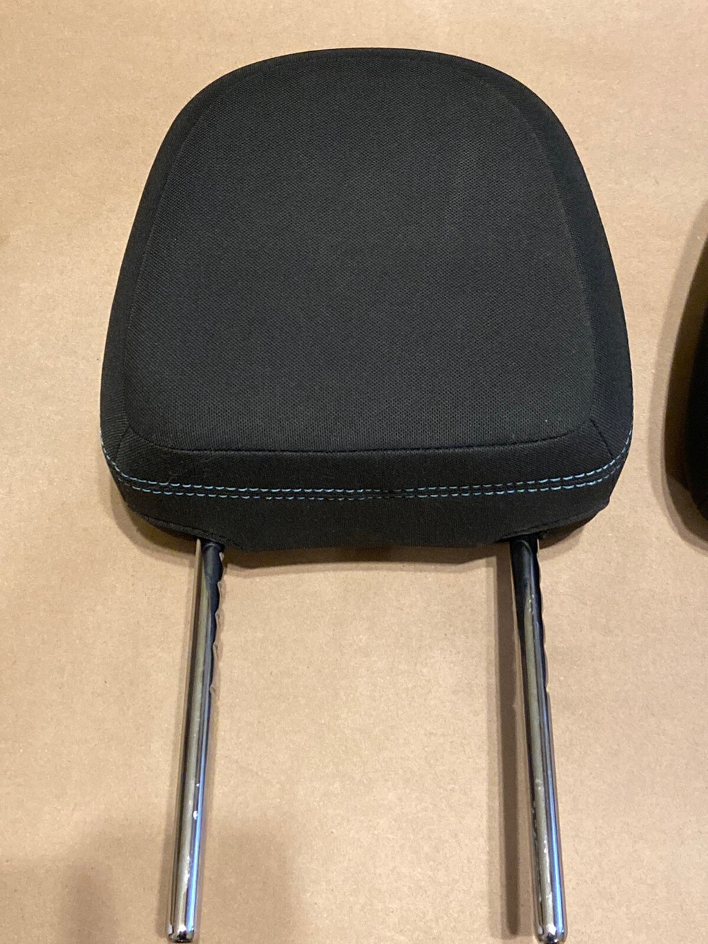 2015 2016 Chevrolet Trax Front Left Right Seat Head Rest Headrest Cloth Black1