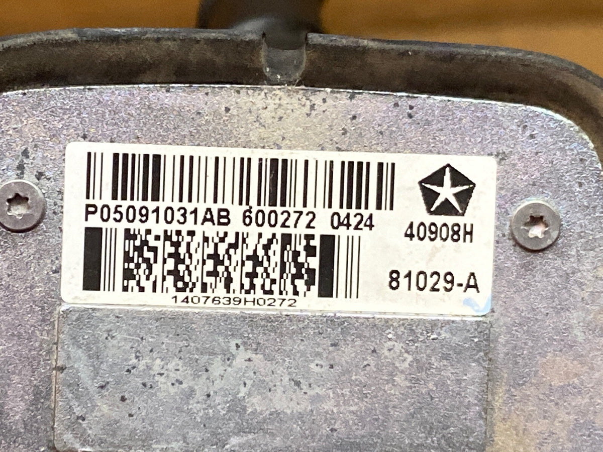 14 15 Jeep Cherokee Rear Roof Mounted Antenna OEM P05091031AB4