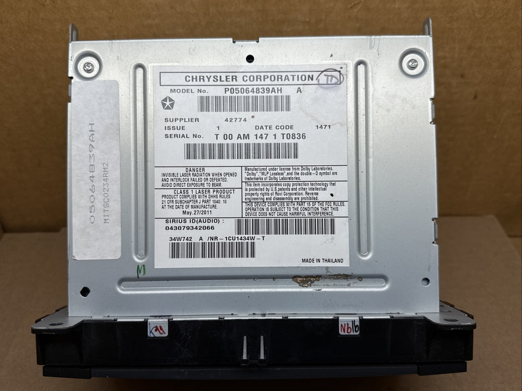 2011 2013 Jeep Grand Cherokee Radio RHB P05064839AH 05064839AH10