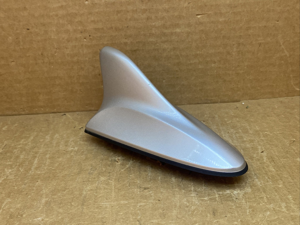 2011 2015 Hyundai Elantra Radio Antenna Silver Metallic 96210 3X000SM SM2