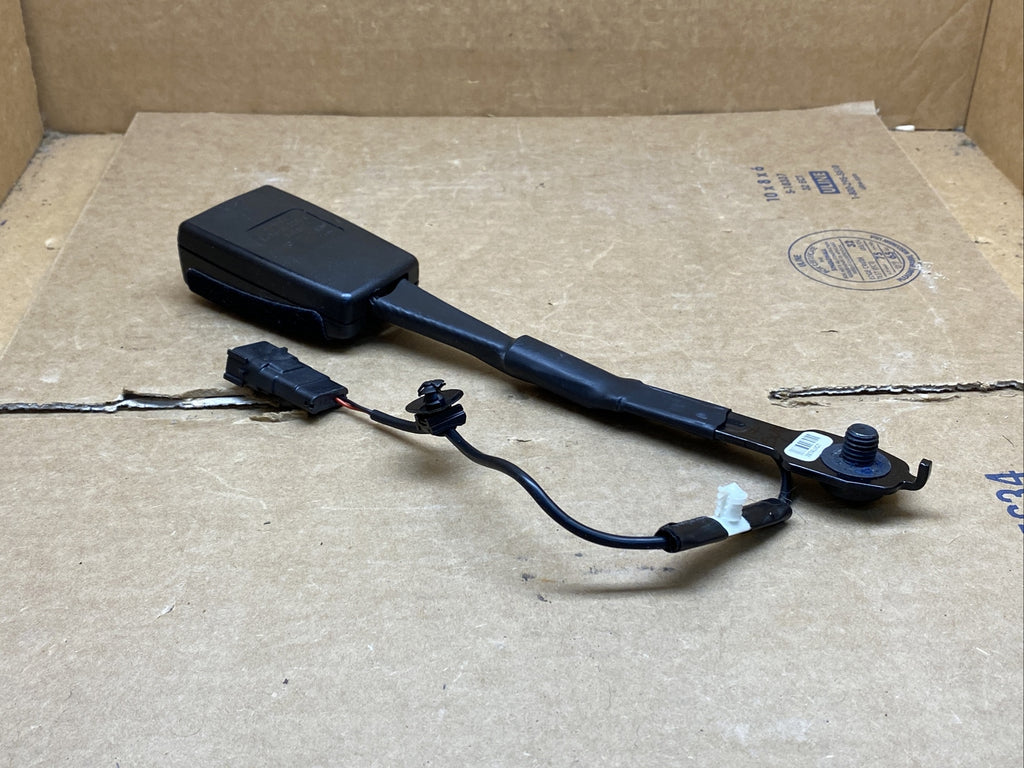 2017 2019 Ford Escape Driver Front Left Seatbelt Seat Belt Buckle Black6