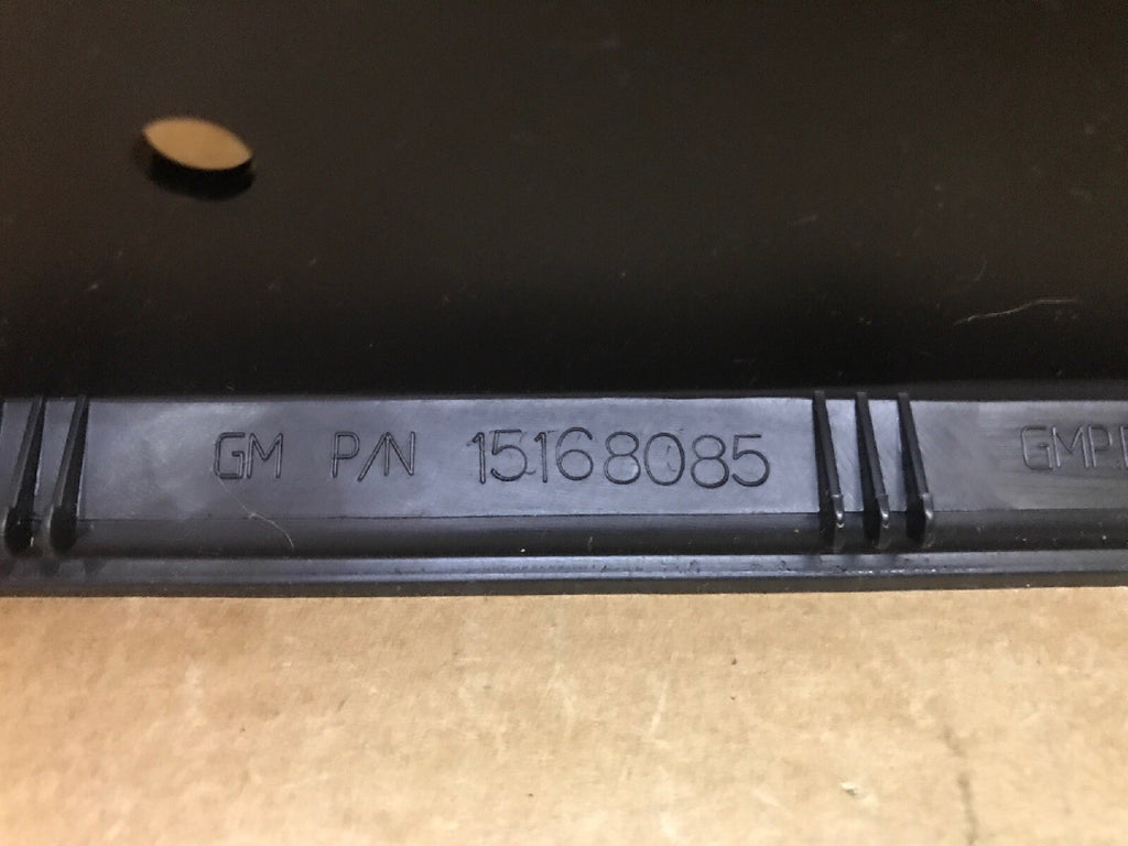 2003 2006 SILVERADO SIERRA TAHOE CENTER CONSOLE FRONT CUBBY INSERT OEM 151942929