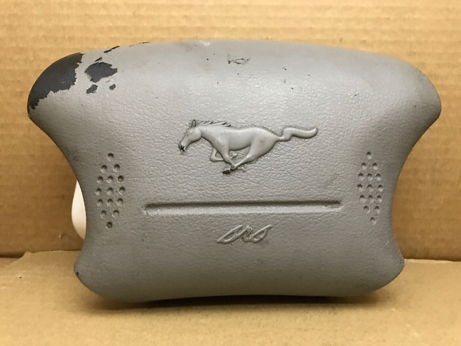 1999 2004 FORD MUSTANG STEERING WHEEL DRIVER DRIVER'S AIRBAG AIR BAG 4