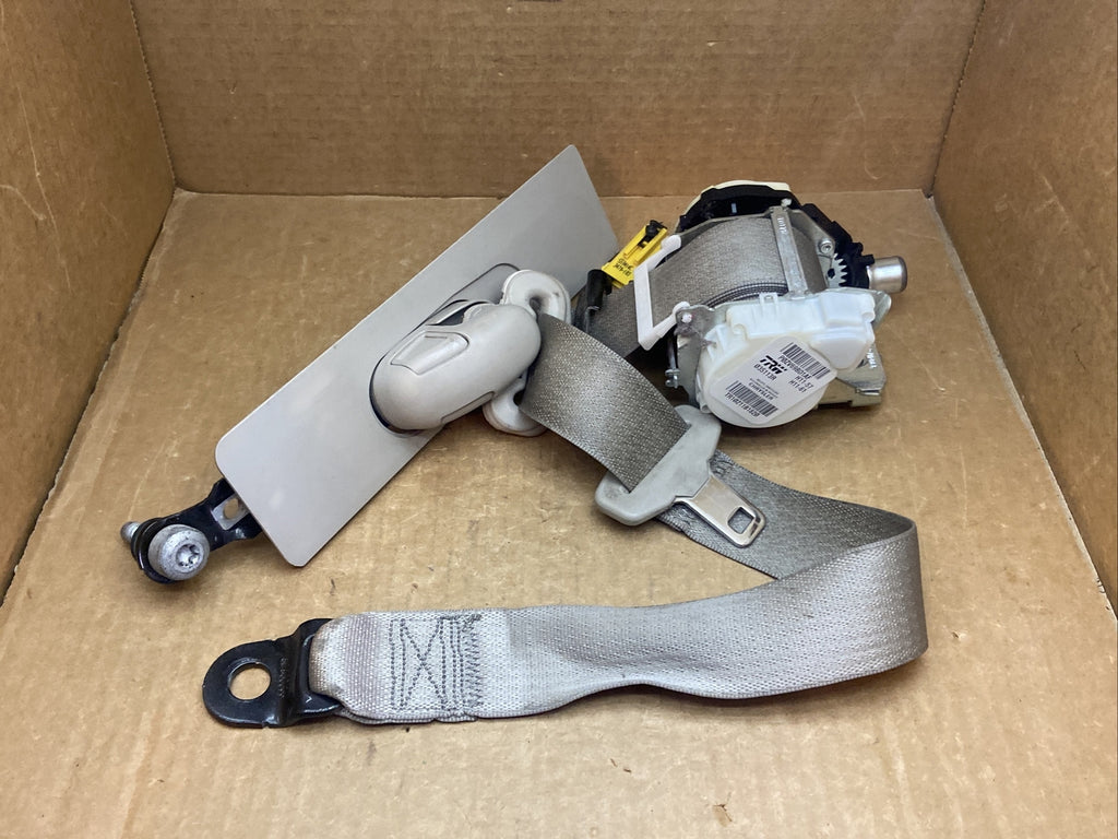 11 20 Grand Caravan Town Country Front Left Driver Seat Belt Seatbelt Retractor0