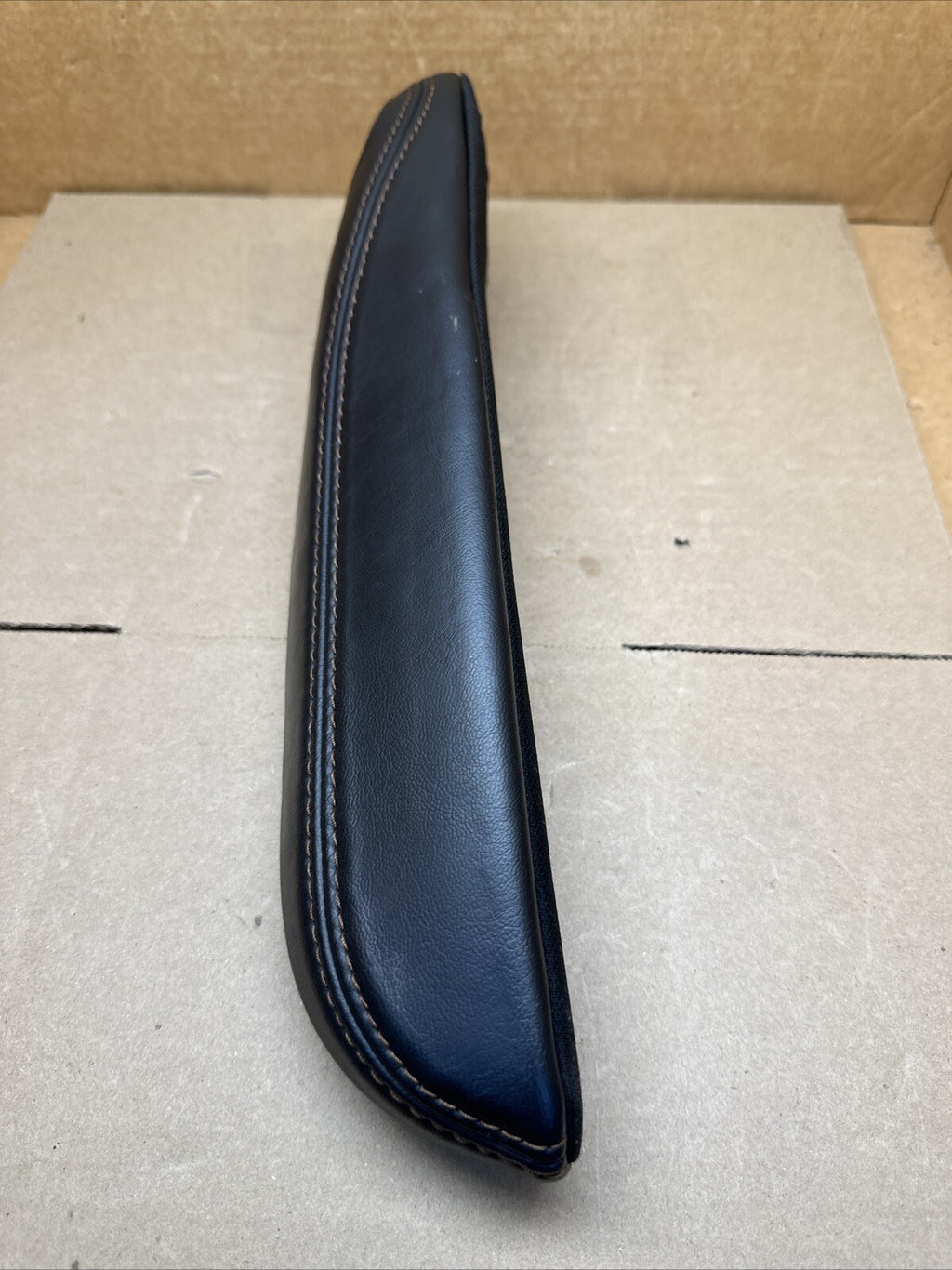 2017 2020 CHRYSLER PACIFICA FRONT RIGHT PASSENGER SIDE SEAT ARM REST ARMREST OEM5