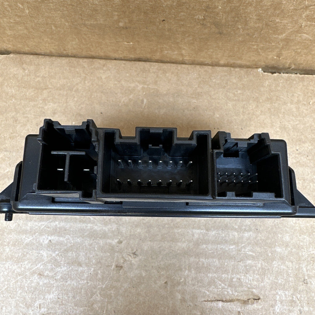 2011 2014 Chevy Cruze Front Heated Seat Control Module 135750633
