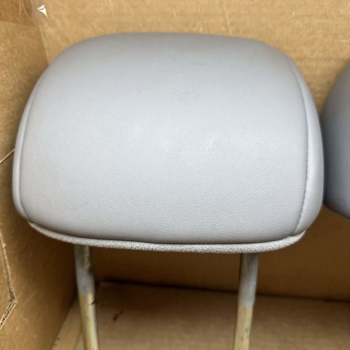 2009 2015 Honda Pilot Second 2nd Row Seat Head Rest Headrest Pair Warm Gray BB4