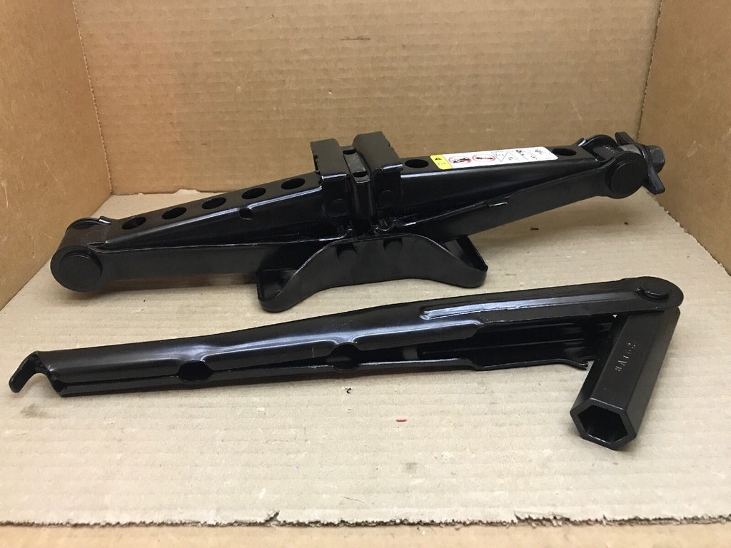 05 10 300 05 08 Magnum 08 10 Charger Challenger 07 12 Caliber Jack Tool Set2
