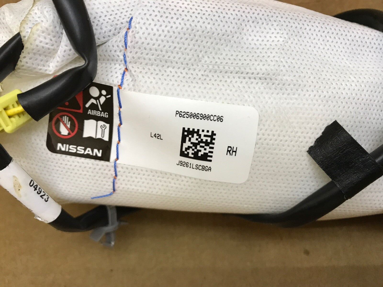 2014 2018 NISSAN ALTIMA FRONT PASSENGER RIGHT SIDE SEAT AIRBAG AIR BAG OEM2