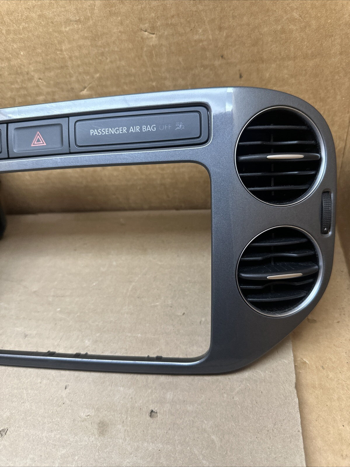 2012   2017 Volkswagen Tiguan Front Dashboard Radio Bezel 5N0858069JCIU OEM3