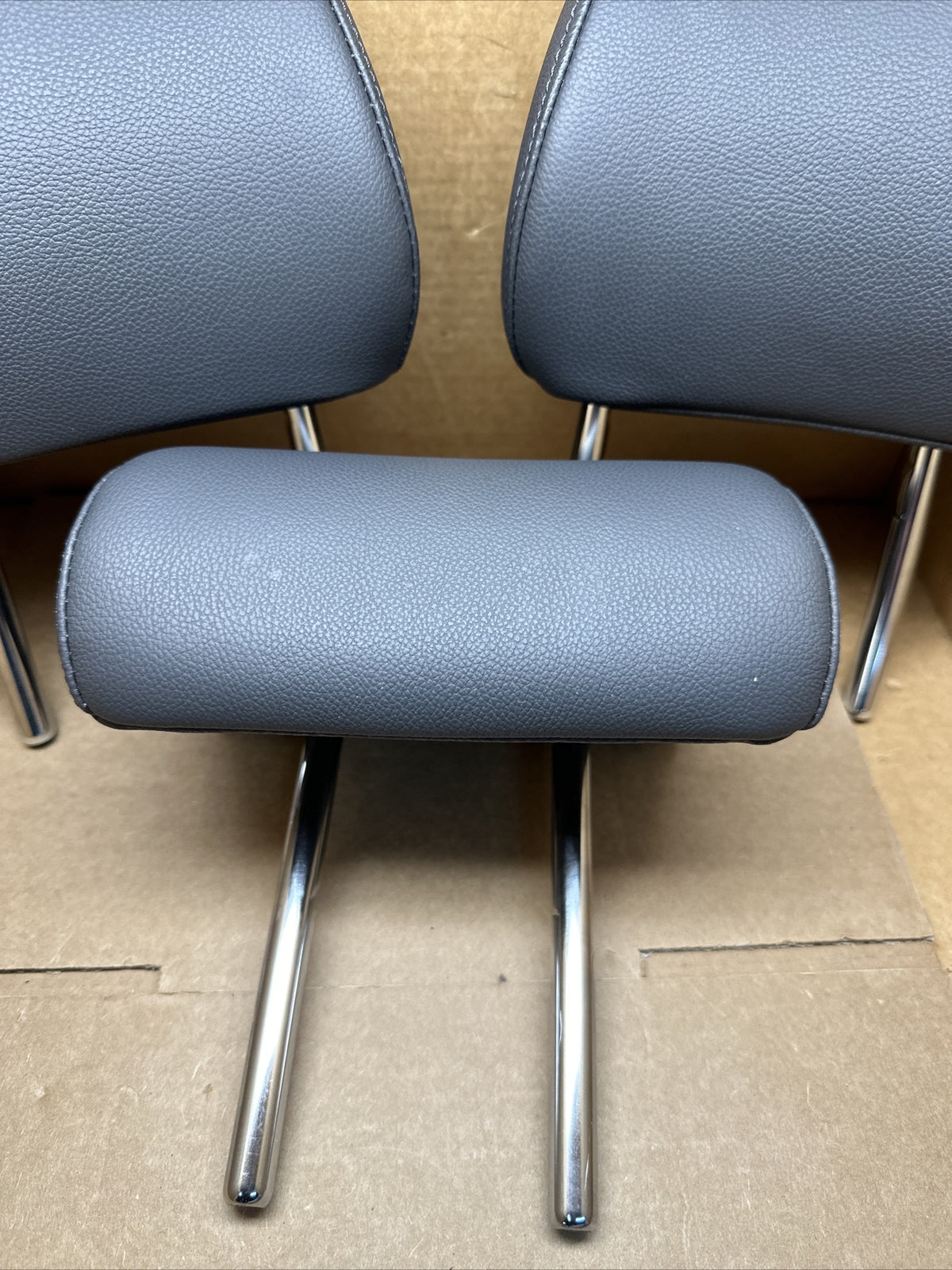 2016 2021 Hyundai Tucson Rear 2nd Row Head Rest Headrest Set of 3 Black Leather2