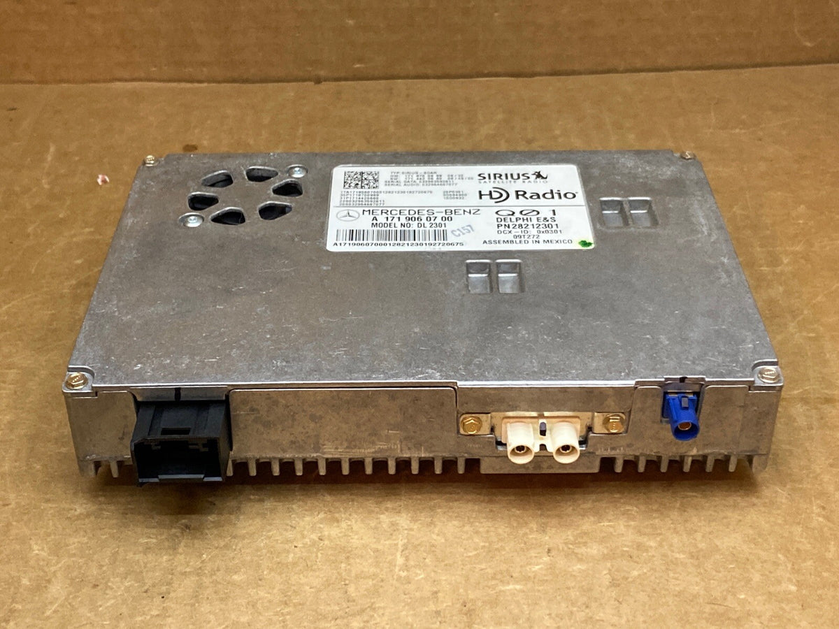 10 13 Mercedes Benz E Class E63  Satellite Receiver Radio Module A17190607002