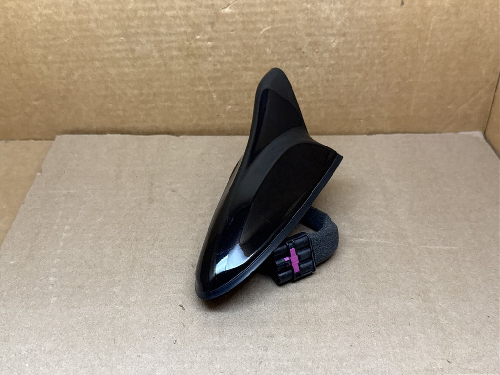 2012 2017 Hyundai Veloster Shark Fin Radio Roof Antenna 96210 2V801MZH BLACK3