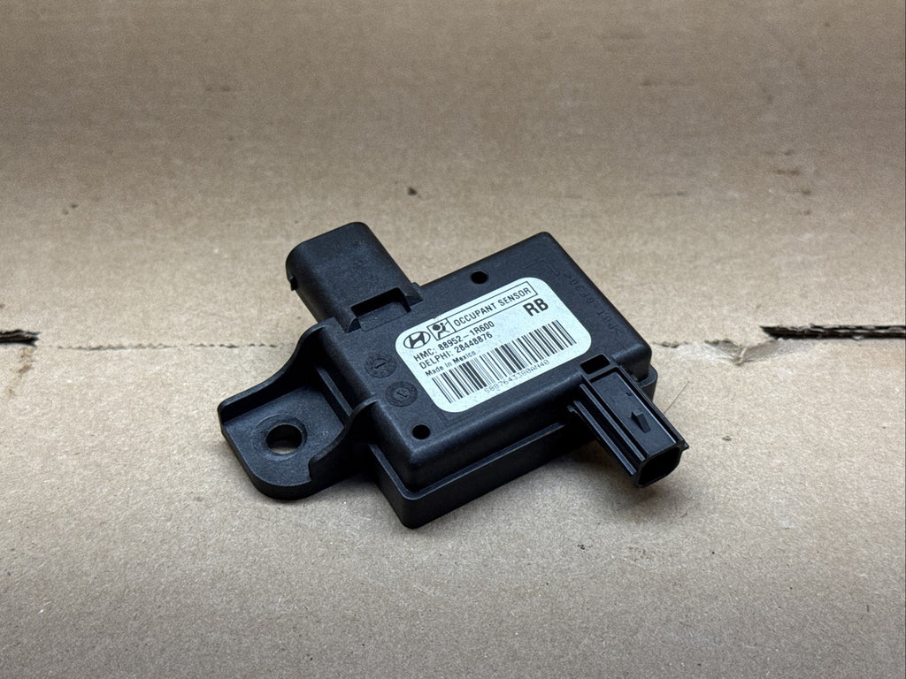 2011 2014 Hyundai Accent Passenger Seat Occupant Sensor Module 88952 1R6003