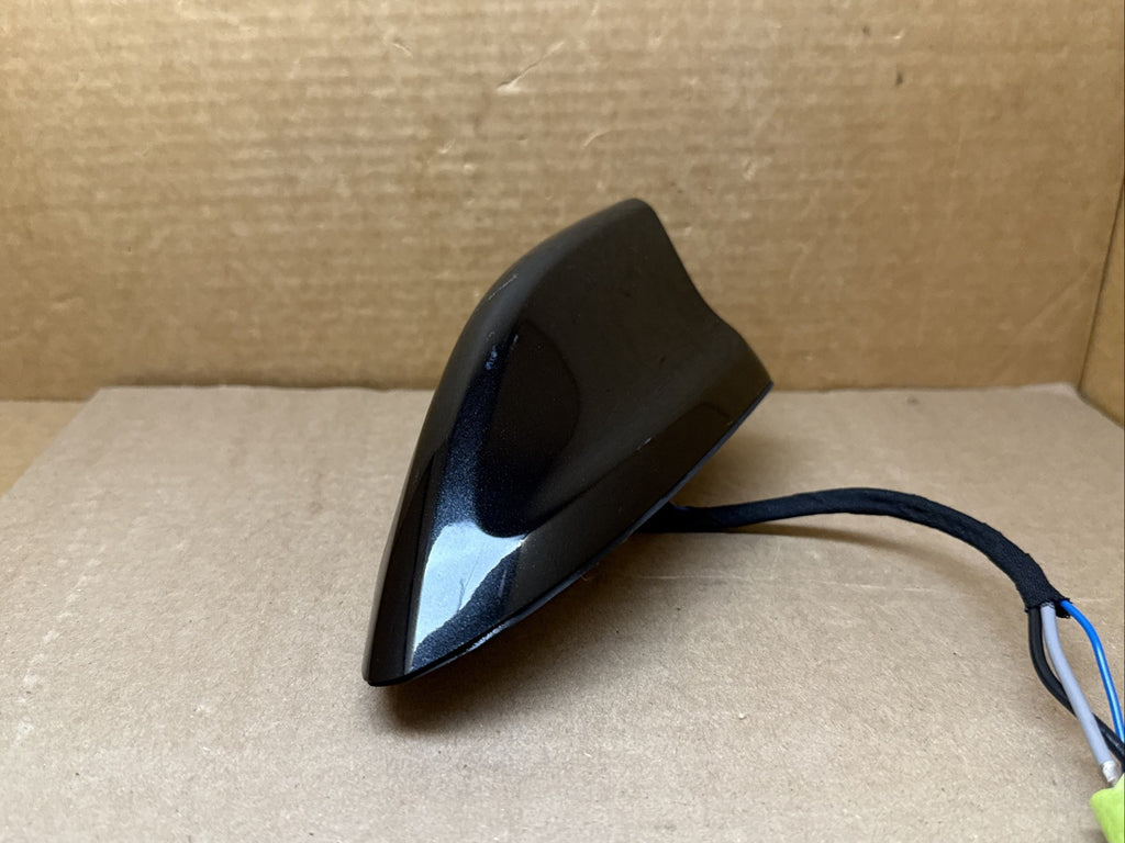 2016 2019 Ford Explorer Roof Antenna Shark Fin Black FT4T 19G461 AD59AY1