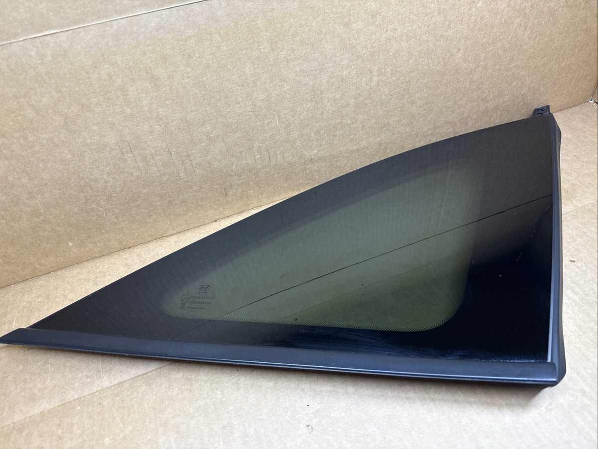 2022 2024 HYUNDAI TUCSON REAR RIGHT PASSENGER QUARTER WINDOW GLASS 87820N90101