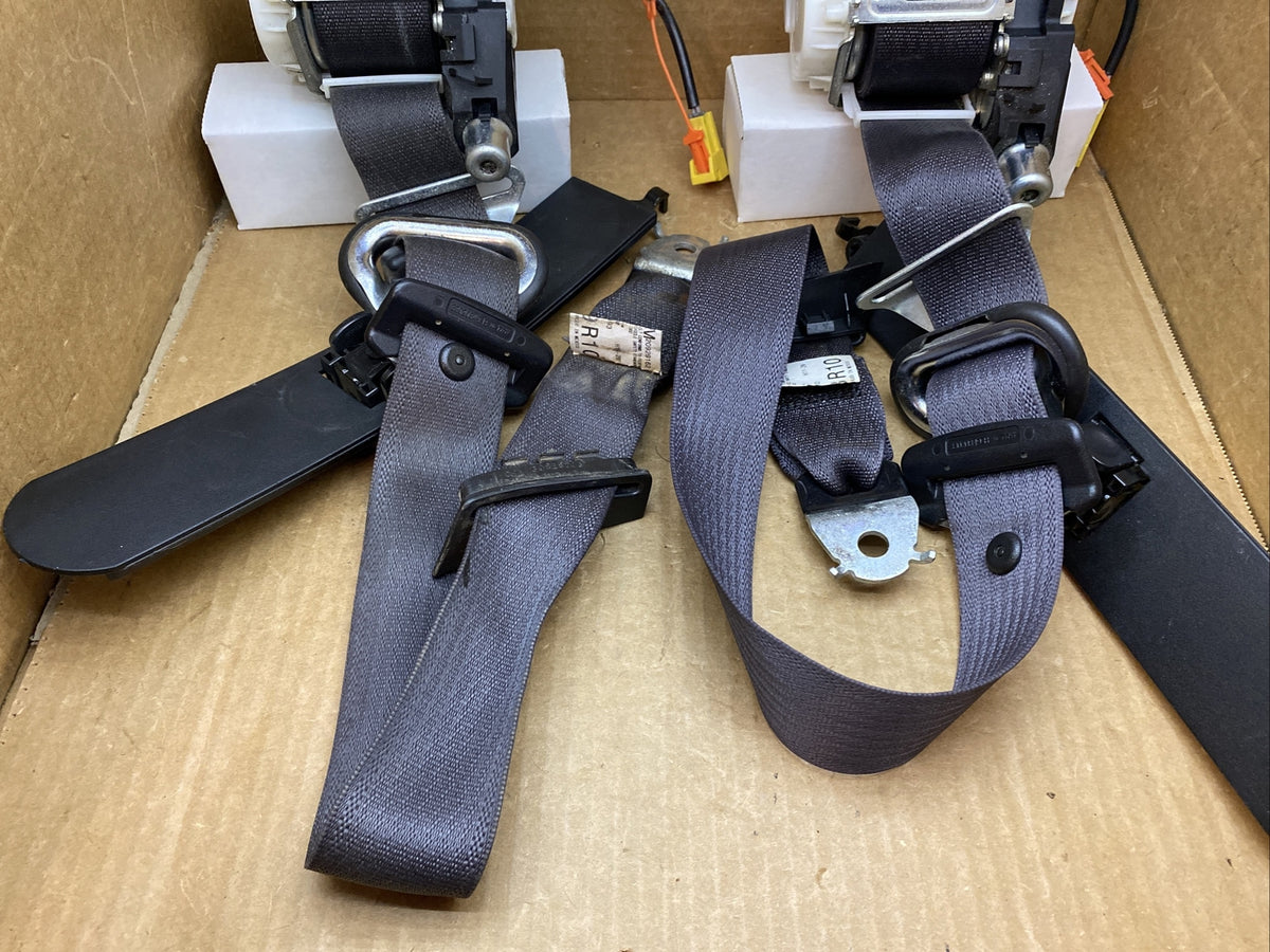 08 13 Silverado Sierra Standard Cab Front Seat Belt Seatbelt Retractor Set Pair2