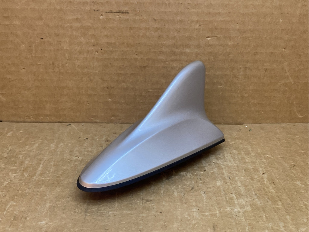 2011 2015 Hyundai Elantra Radio Antenna Silver Metallic 96210 3X000SM SM0