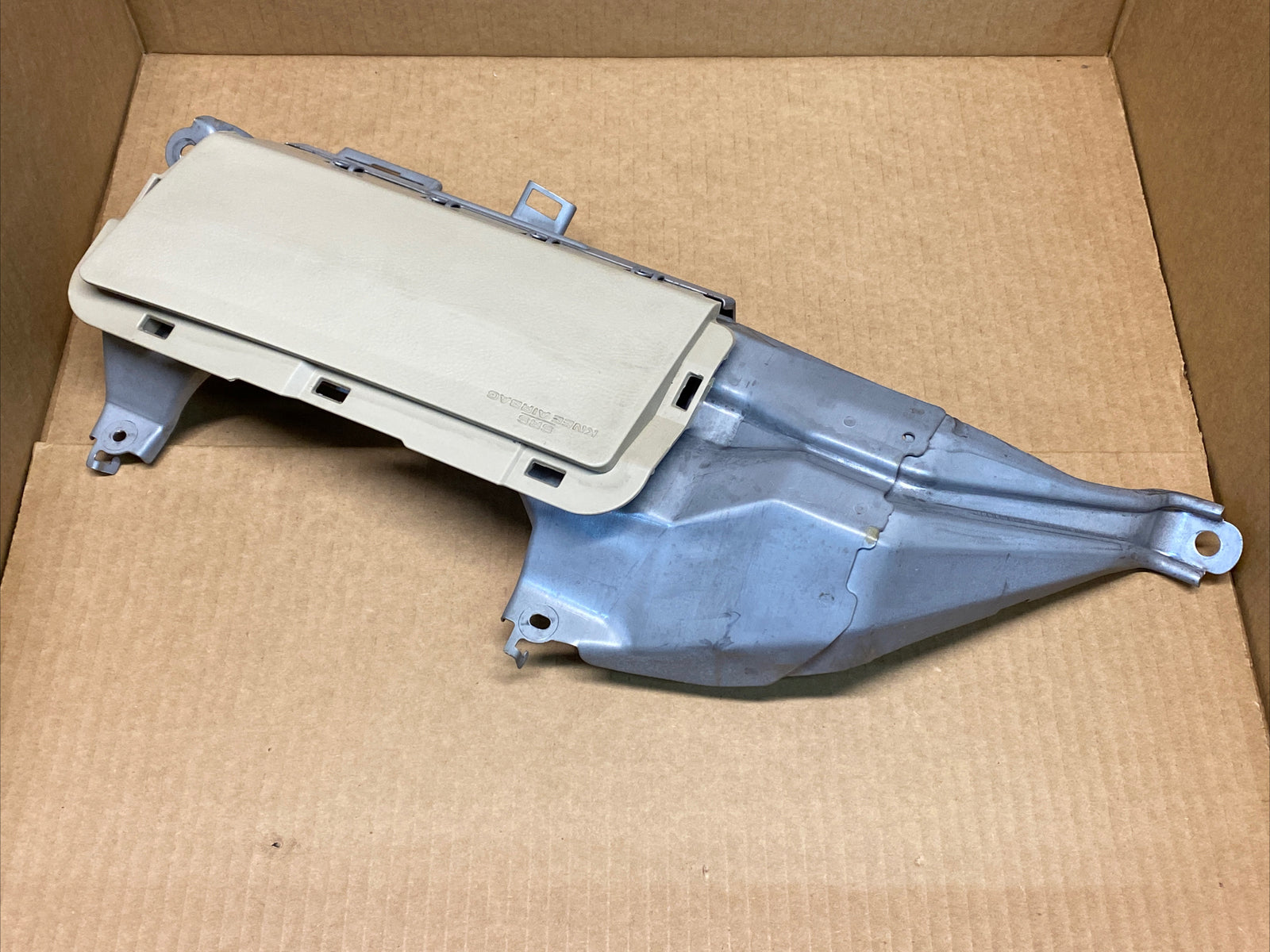2005 2012 Toyota Avalon Left Side Driver Knee Lower Air Bag Airbag Ivory Tan 026