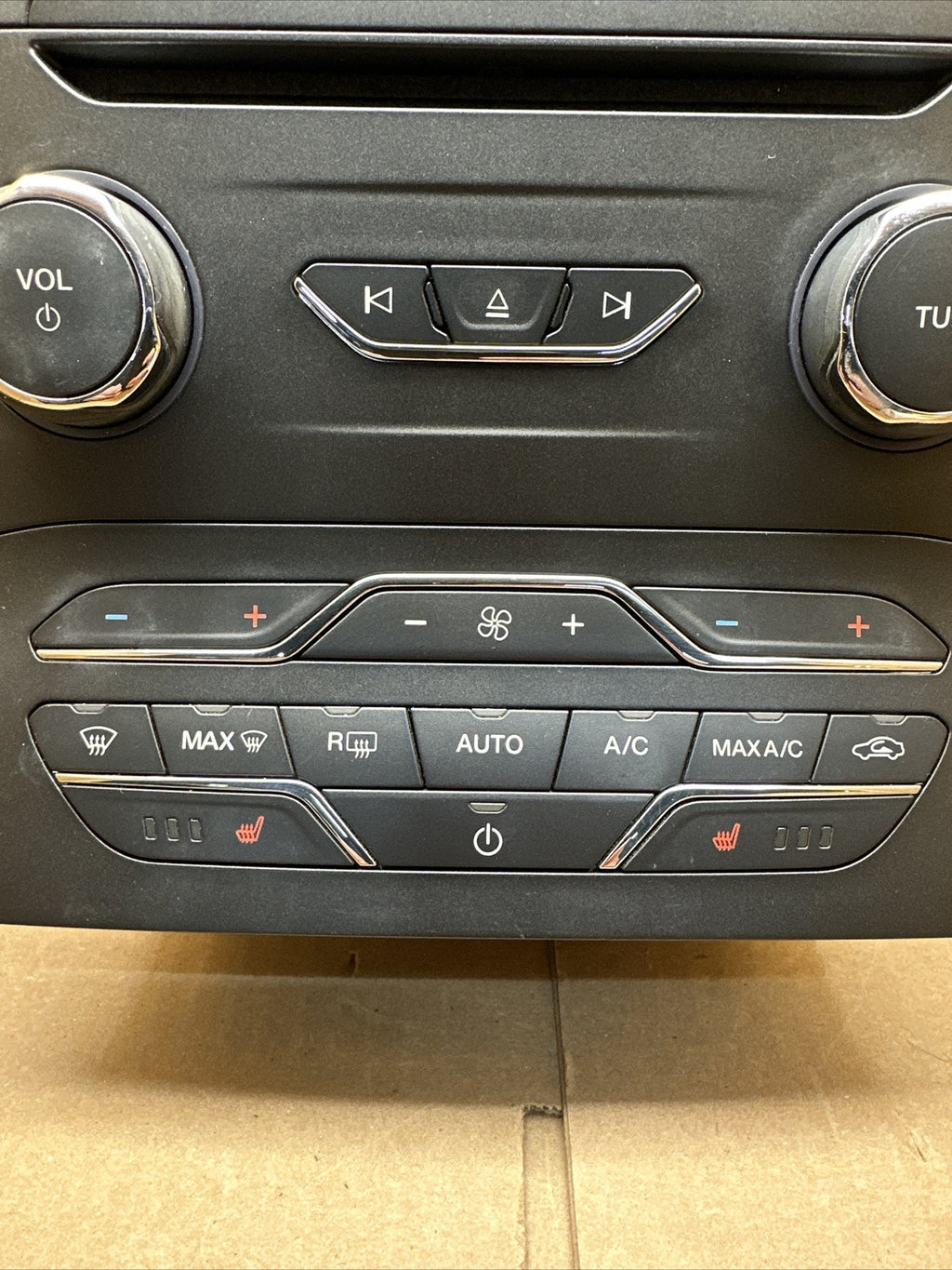 2015 2018 Ford Edge Radio Control Panel ID FT4T 18E245 BN OEM3