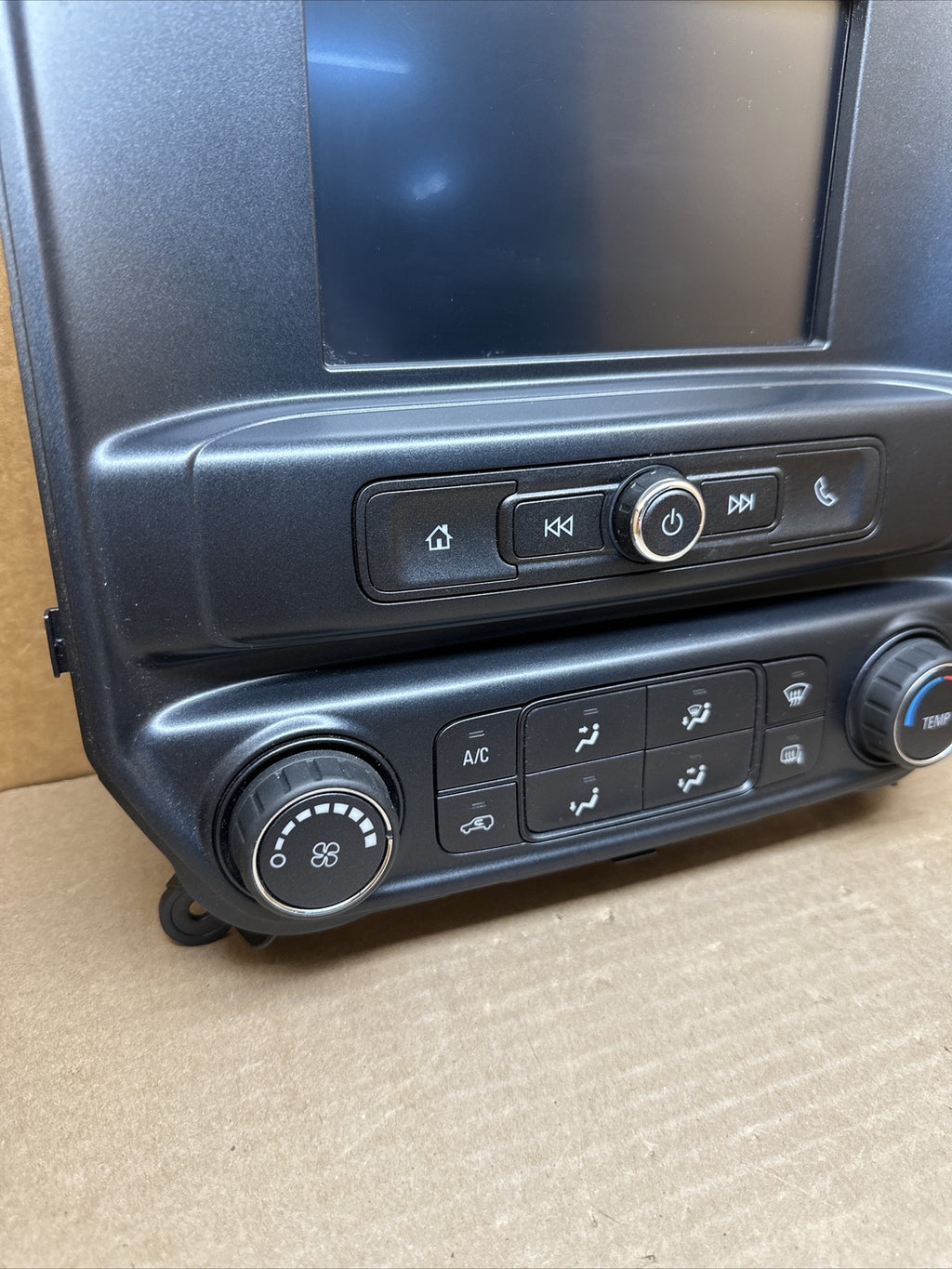 2017 2018 SILVERADO radio info display screen climate control panel 23472965 OEM1