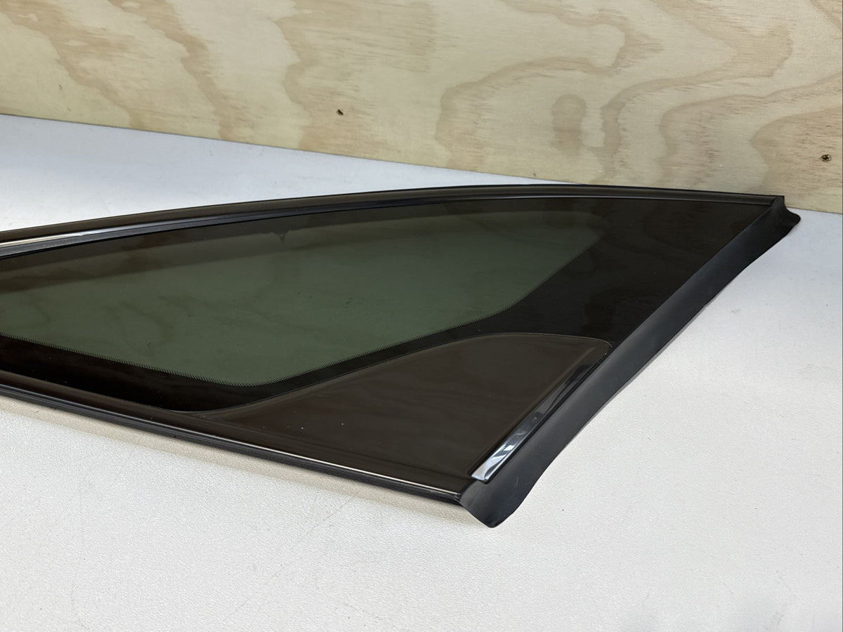 2021 2023 Kia Sorento Rear Right Side Passenger Quarter Glass4