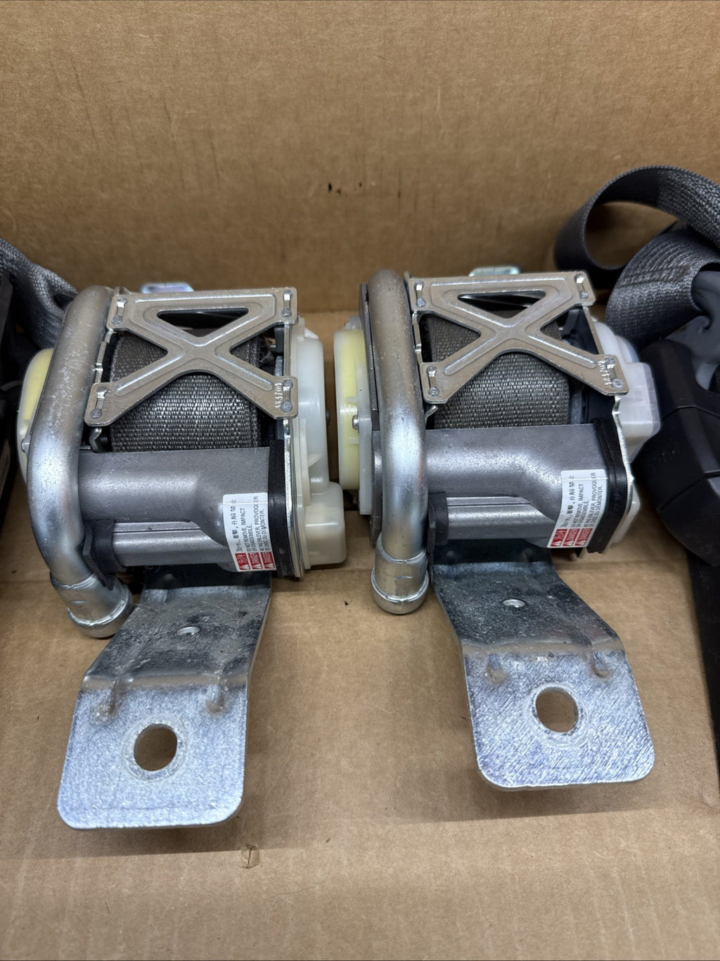 09 14 F 150 F150 Crew Cab Front Left Right Seat Belt Seatbelt Retractor Gray Set3
