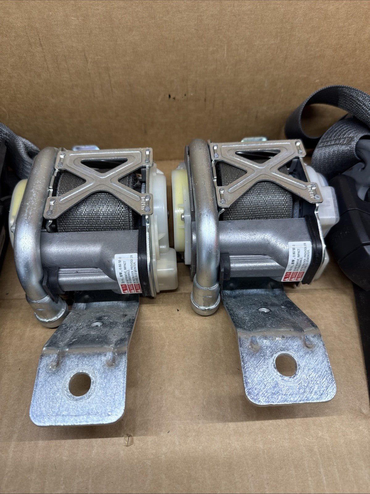 09 14 F 150 F150 Crew Cab Front Left Right Seat Belt Seatbelt Retractor Gray Set3