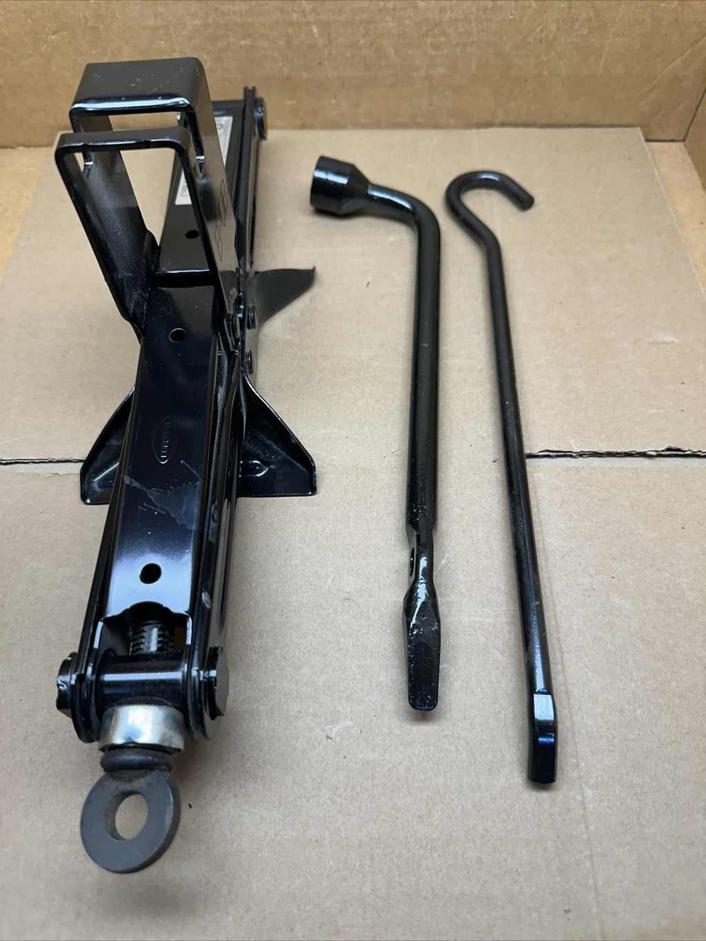 2015 2019 Subaru Outback Spare Tire Scissor Jack Tools Set Kit Lug Wrench7