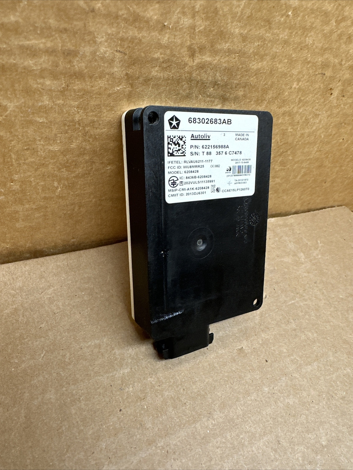2014   2018 JEEP CHEROKEE BLIND SPOT MODULE SENSOR 68302683AB OEM2
