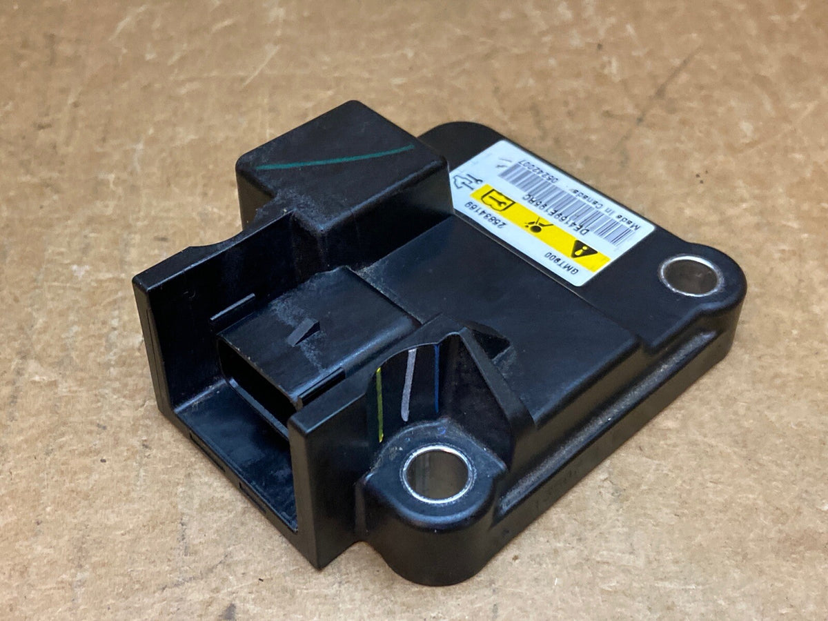 GM Silverado Sierra OEM Supplemental Restraint System Sensor Module 258341695