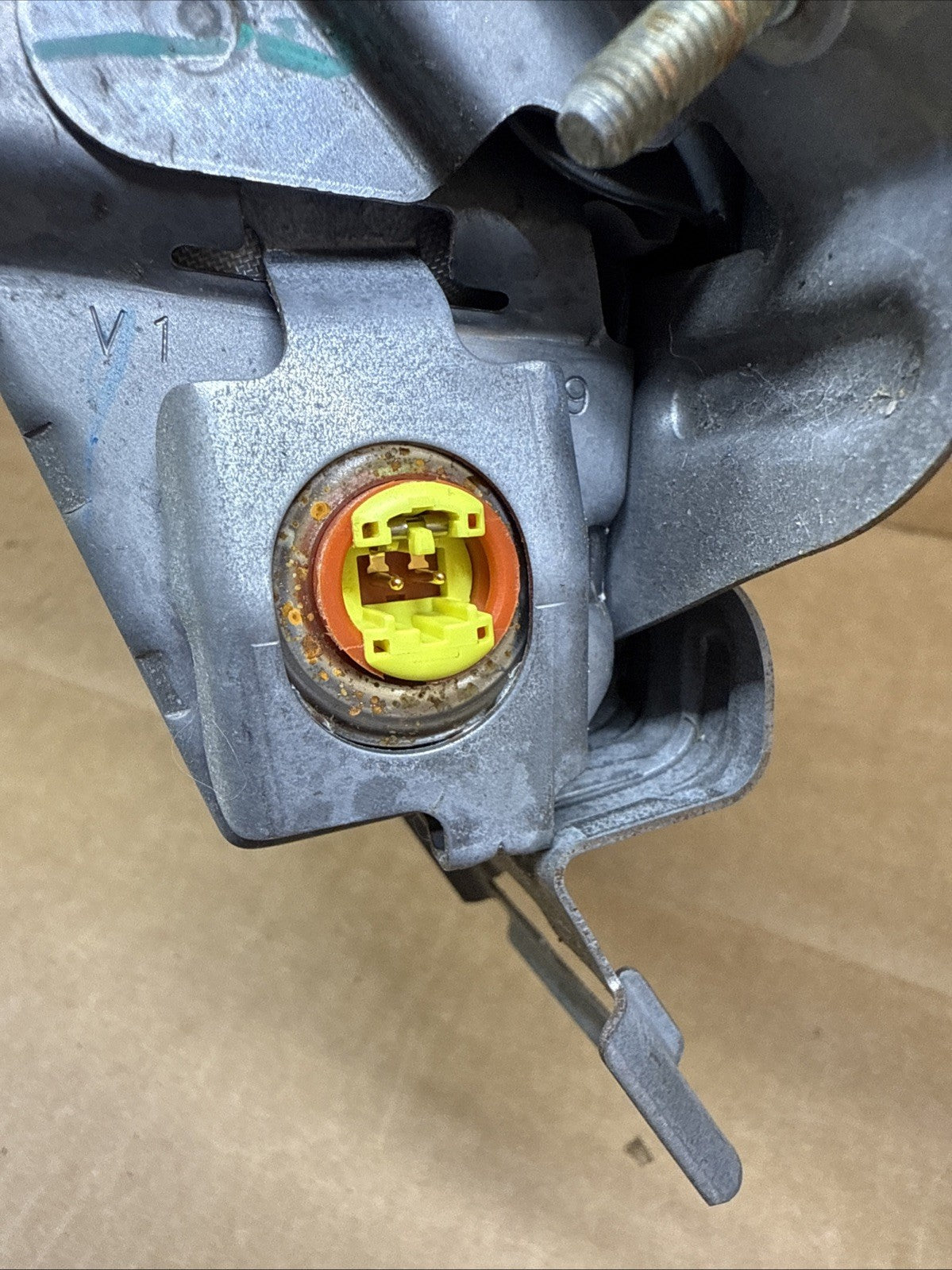 2015 2020 Toyota Sienna Front Left Side Driver Knee Lower Air Bag Airbag Gray5