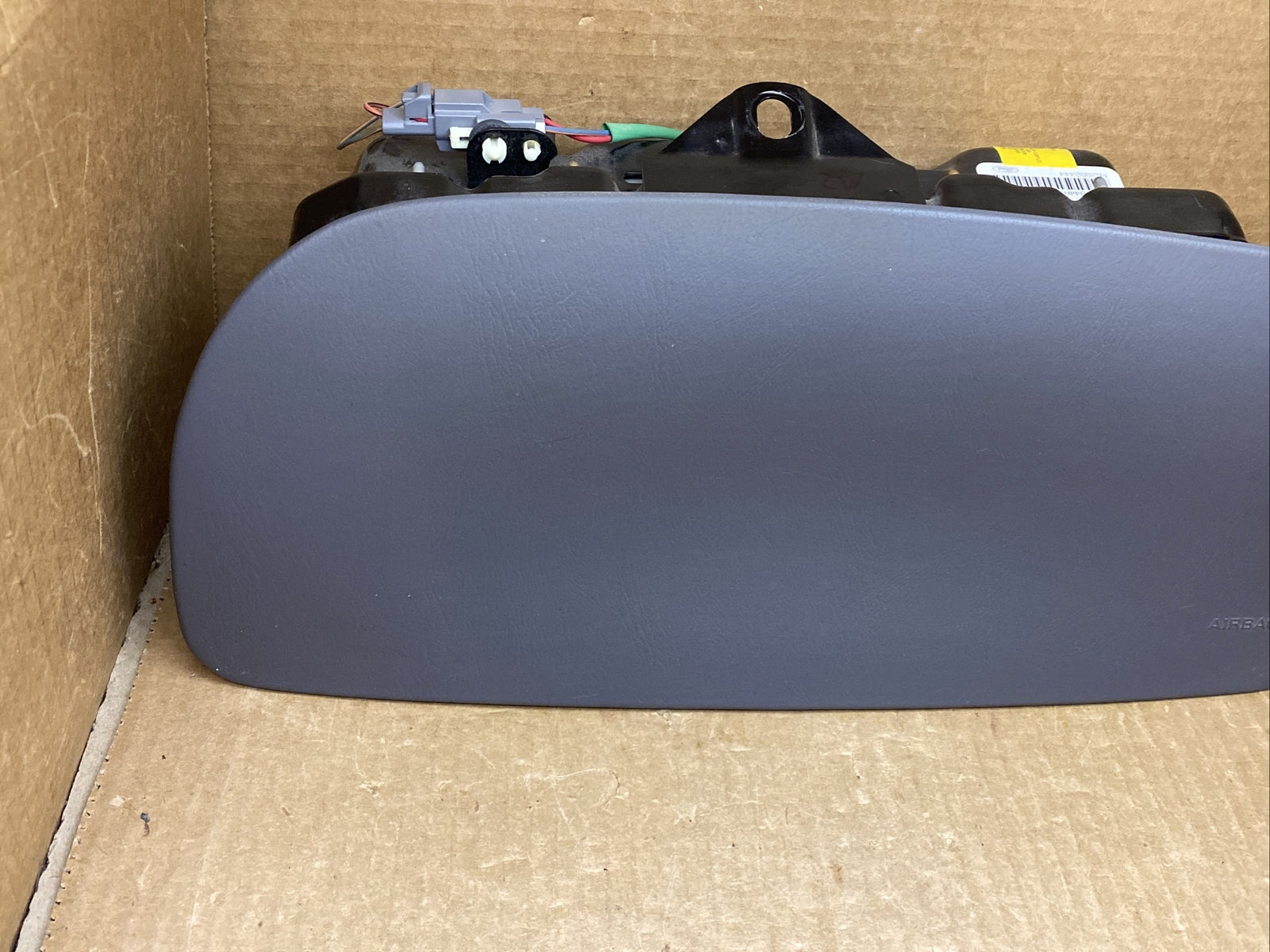 99 03 F150 99 02 Expedition Front Right Passenger Side Dash Air Bag Airbag Gray2