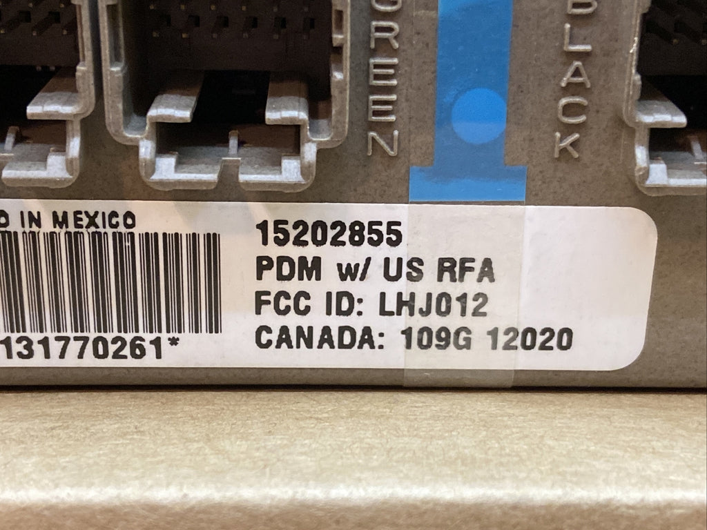 03 06 Tahoe Yukon Silverado Window Control Switch Front RH Right OEM 152028555