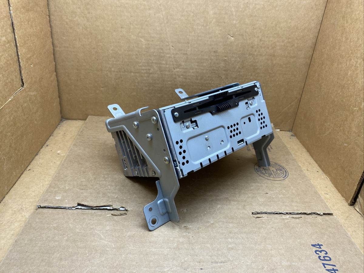 2013 2015 Ford Taurus Radio Stereo Receiver Single Disc Changer DG1T 19C107 JB2