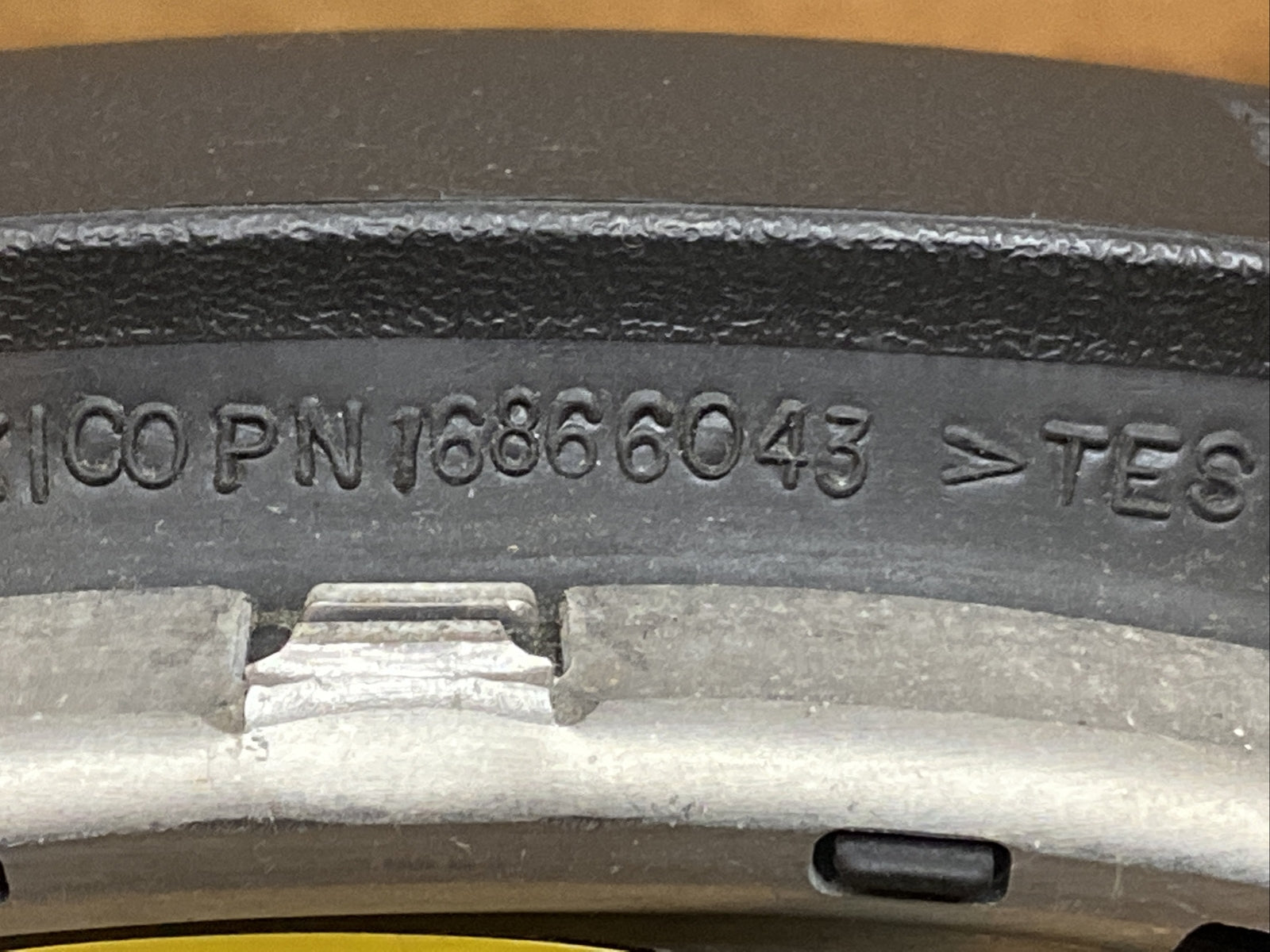 03 06 Sierra Yukon Envoy Left Driver Side Steering Wheel Air Bag Airbag Two Plug9
