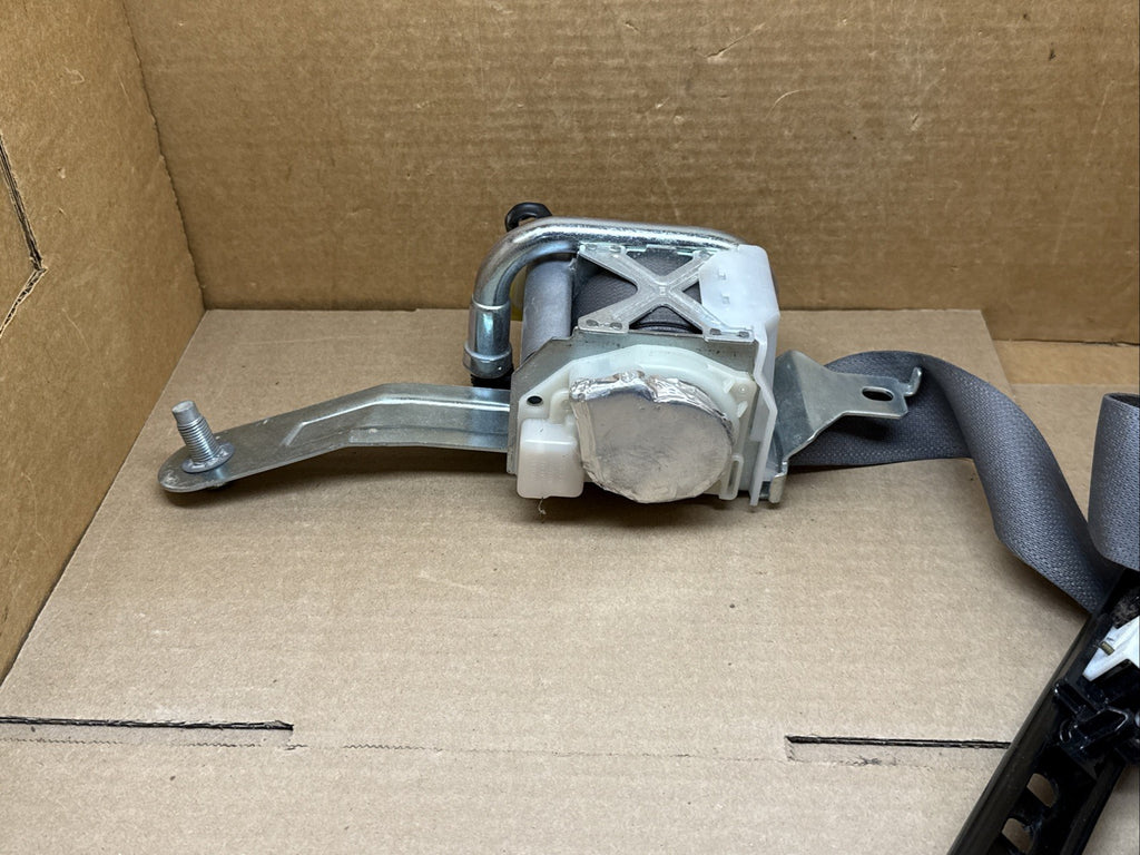2012 2015 Civic Sedan Front Right Passenger Side Seat Belt Seatbelt Retractor5
