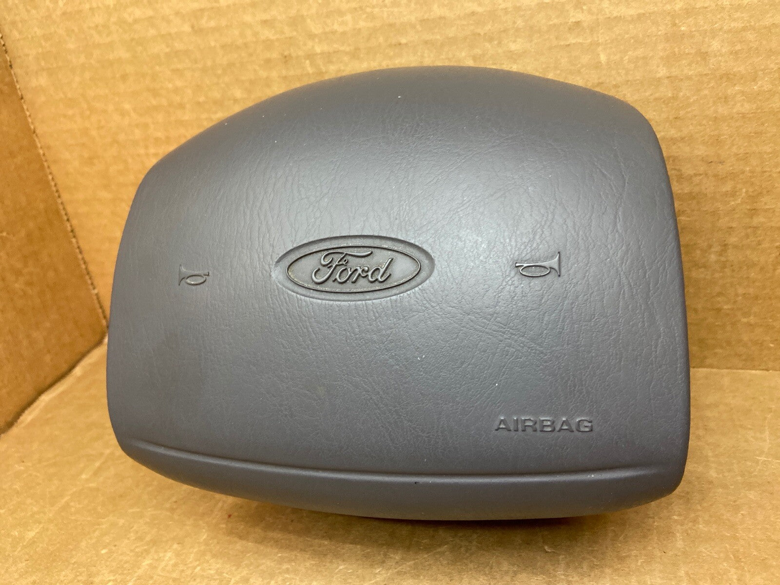 1999 2004 Ford F150 F250 Expedition LH Driver Steering Wheel Airbag Air Bag OEM 3
